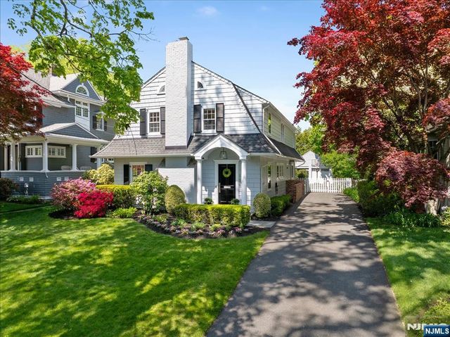 138 Melrose Place, Ridgewood, NJ 07450