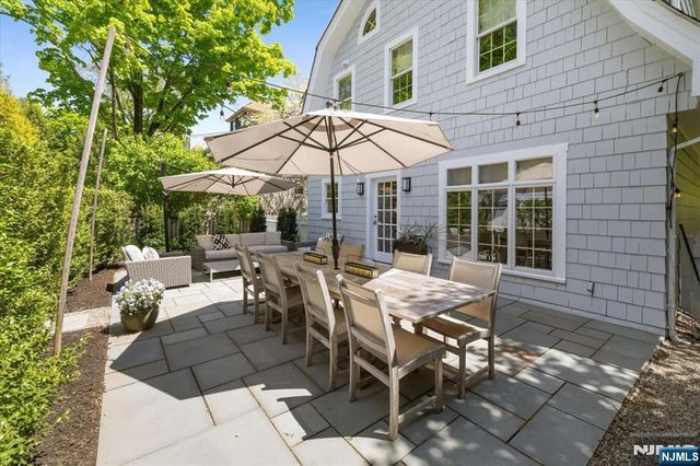 138 Melrose Place, Ridgewood, NJ 07450