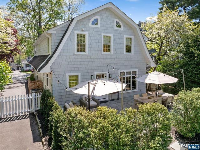 138 Melrose Place, Ridgewood, NJ 07450