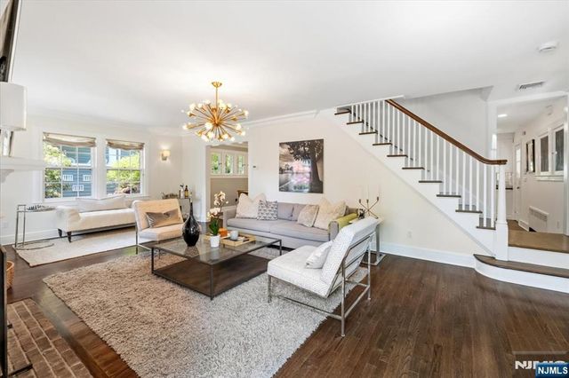 138 Melrose Place, Ridgewood, NJ 07450