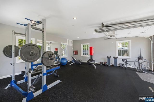 138 Melrose Place, Ridgewood, NJ 07450