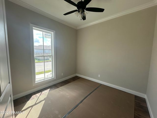 102 Harbourside Drive, Youngsville, LA 70592