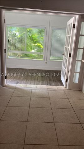 1 Edgewater Dr 103, Coral Gables, FL 33133
