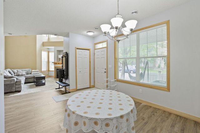 3033 Chamberlain Street N 4, Maplewood, MN 55109