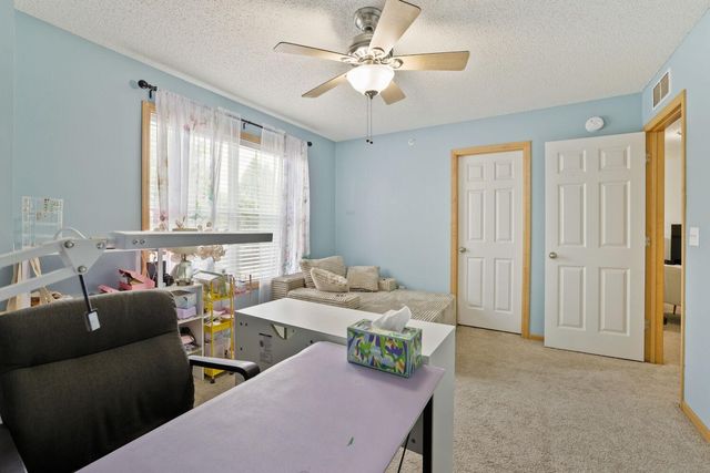 3033 Chamberlain Street N 4, Maplewood, MN 55109