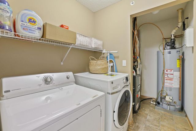 3033 Chamberlain Street N 4, Maplewood, MN 55109