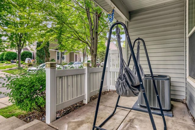 3033 Chamberlain Street N 4, Maplewood, MN 55109