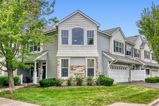 3033 Chamberlain Street N 4, Maplewood, MN 55109