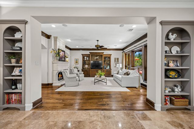 7214 Brennans Drive, Dallas, TX 75214