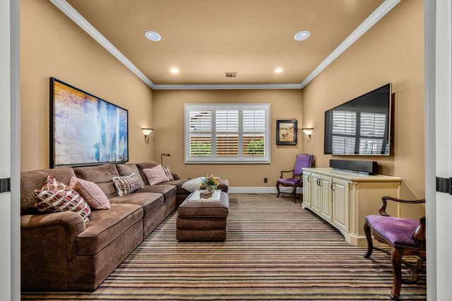 7214 Brennans Drive, Dallas, TX 75214