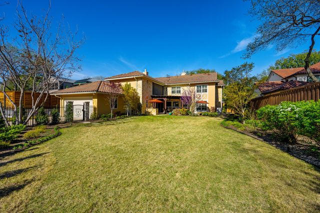 7214 Brennans Drive, Dallas, TX 75214