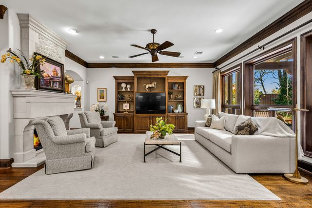 7214 Brennans Drive, Dallas, TX 75214