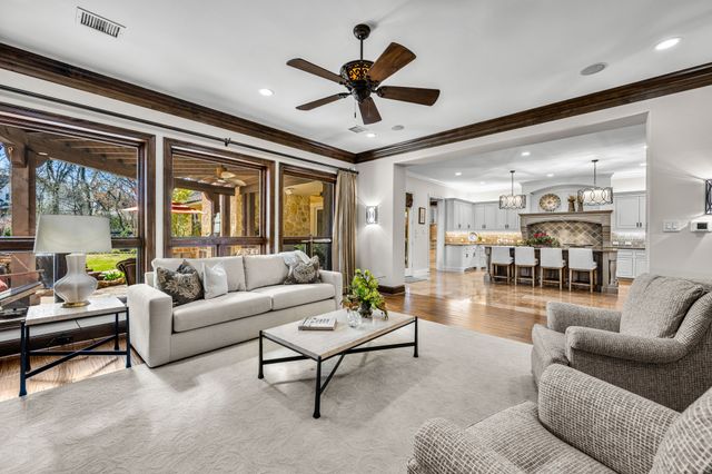 7214 Brennans Drive, Dallas, TX 75214