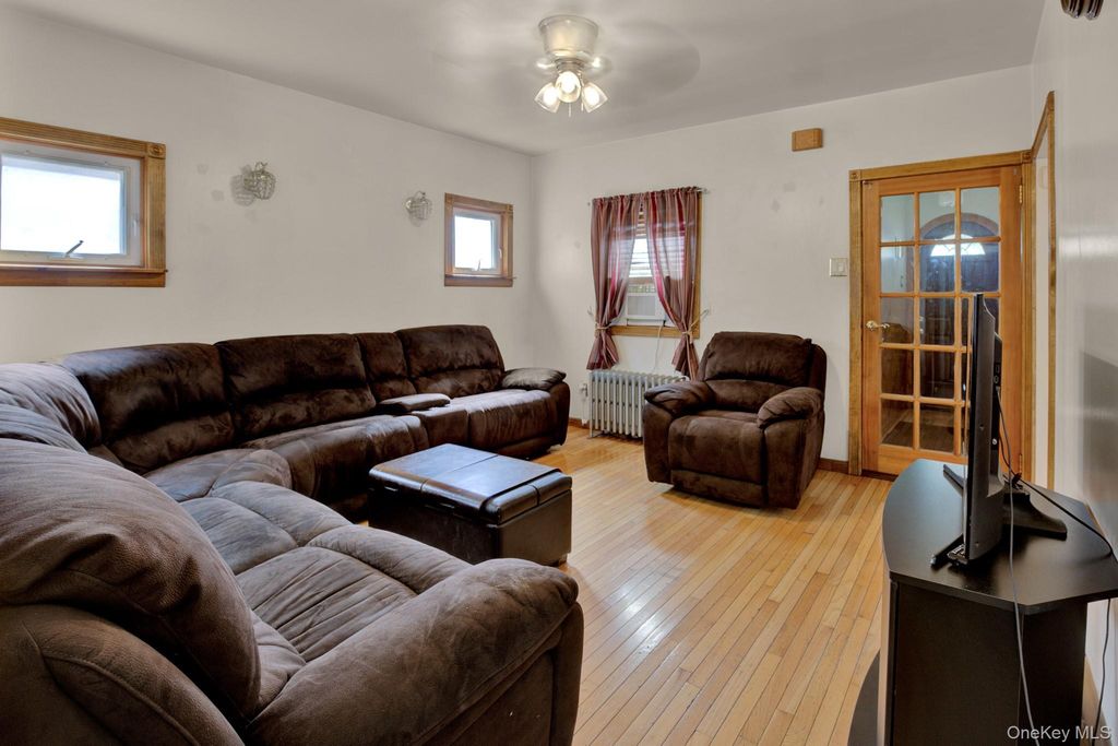 124-19 193rd Street, Springfield Gardens, NY 11413 — photo 5