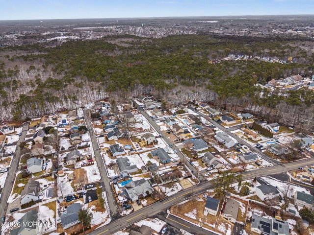 823 Maple Avenue, Brick, NJ 08724