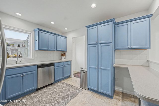 823 Maple Avenue, Brick, NJ 08724