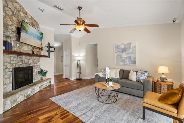 4512 BRIDGEWATER DRIVE, Orlando, FL 32817