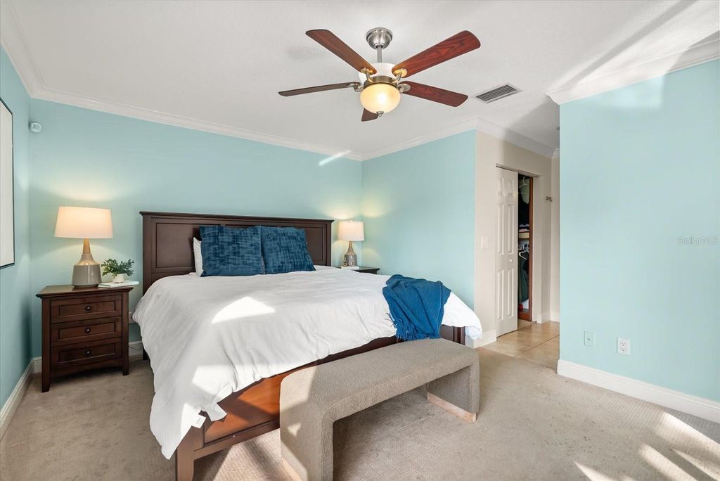 Image 24 of property listing at 4512 BRIDGEWATER DRIVE, Orlando, FL 32817