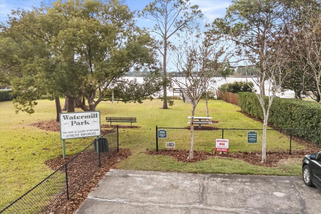 Image 46 of property listing at 4512 BRIDGEWATER DRIVE, Orlando, FL 32817