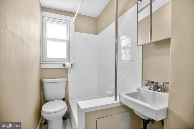 252 SIGEL ST, Philadelphia, PA 19148