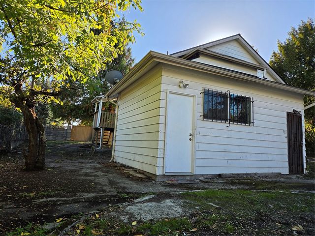 3700 S Holly Street, Seattle, WA 98118