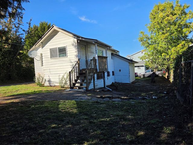3700 S Holly Street, Seattle, WA 98118