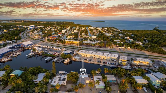 132 E Gardenia St, Tavernier, FL 33070