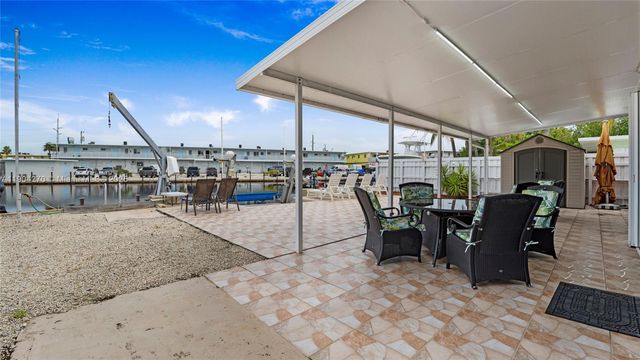 132 E Gardenia St, Tavernier, FL 33070