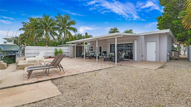 132 E Gardenia St, Tavernier, FL 33070