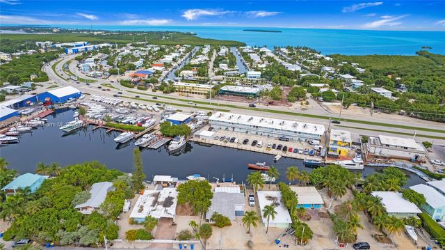 132 E Gardenia St, Tavernier, FL 33070