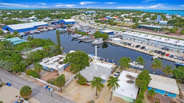 132 E Gardenia St, Tavernier, FL 33070