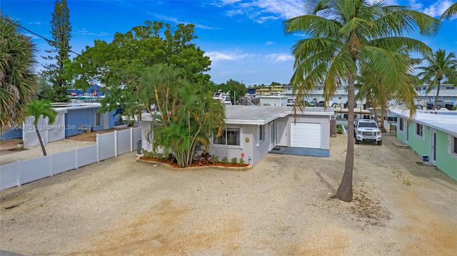 132 E Gardenia St, Tavernier, FL 33070