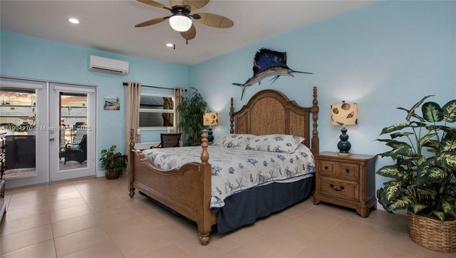 132 E Gardenia St, Tavernier, FL 33070