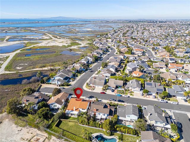 18402 Oxboro, Huntington Beach, CA 92648