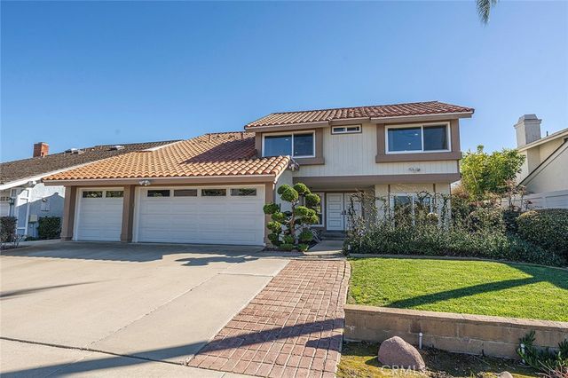 18402 Oxboro, Huntington Beach, CA 92648