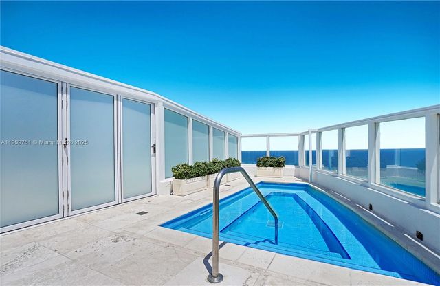 4401 Collins Ave PH South, Miami Beach, FL 33140