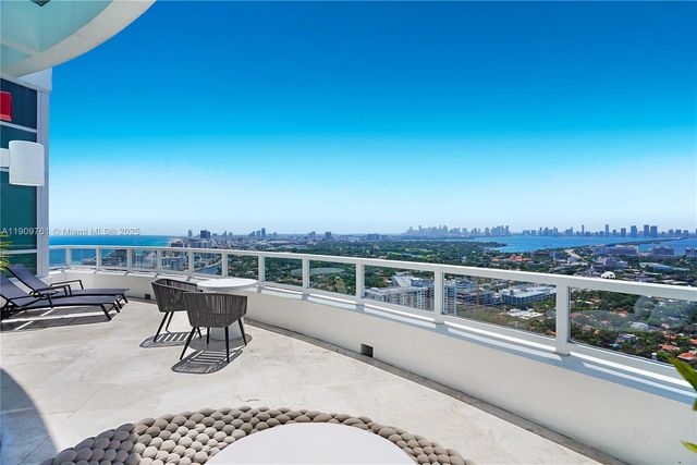 4401 Collins Ave PH South, Miami Beach, FL 33140