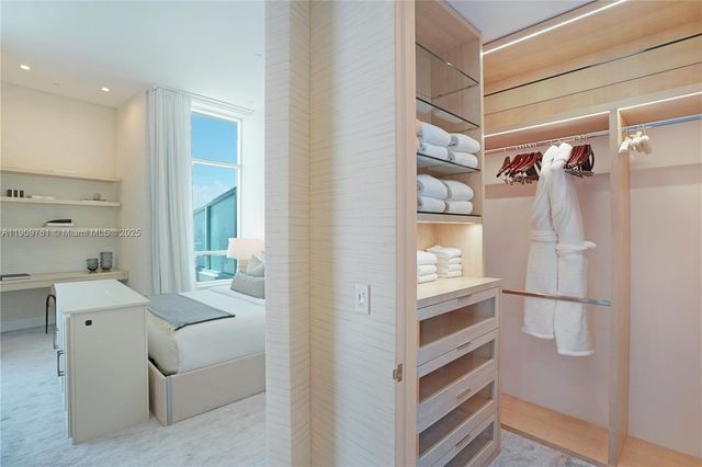 4401 Collins Ave PH South, Miami Beach, FL 33140