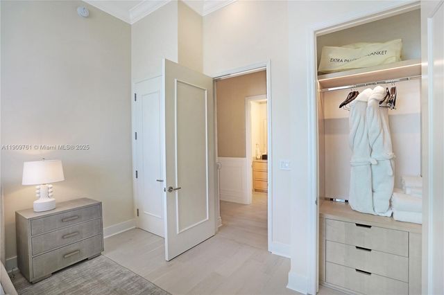 4401 Collins Ave PH South, Miami Beach, FL 33140