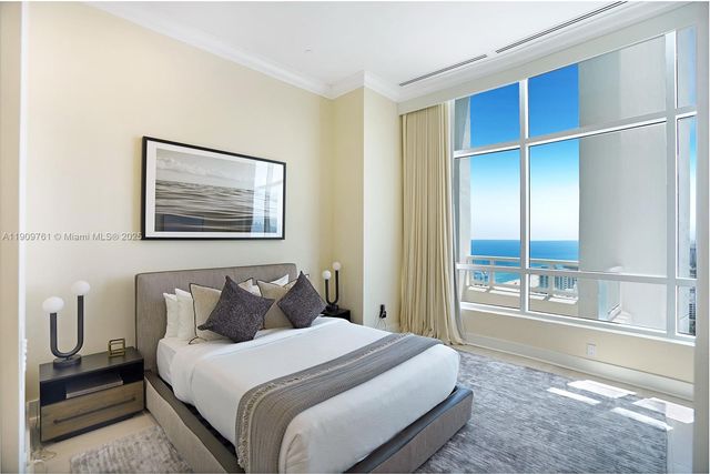 4401 Collins Ave PH South, Miami Beach, FL 33140