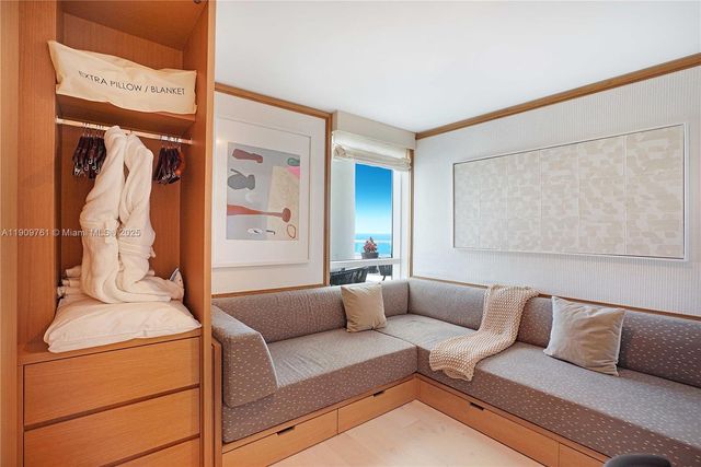 4401 Collins Ave PH South, Miami Beach, FL 33140