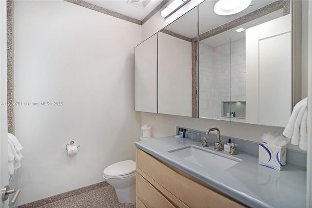 4401 Collins Ave PH South, Miami Beach, FL 33140