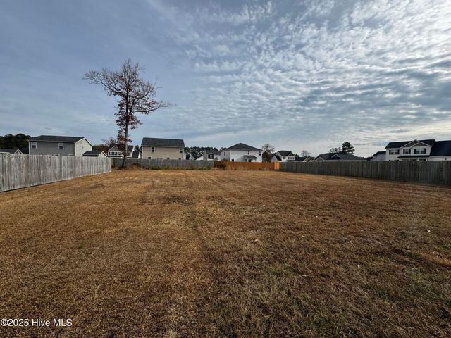 407 Cattle Ranch Lane, Jacksonville, NC 28546