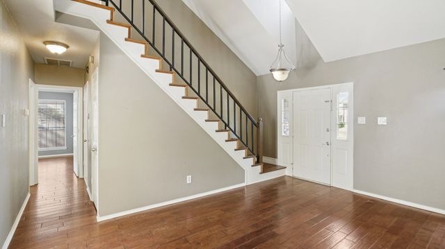 607 Ashcroft Drive, Grapevine, TX 76051