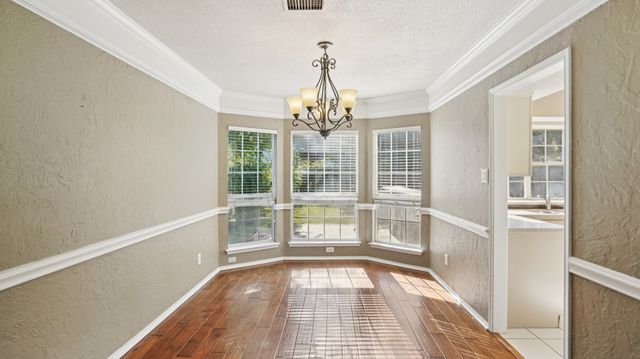 607 Ashcroft Drive, Grapevine, TX 76051