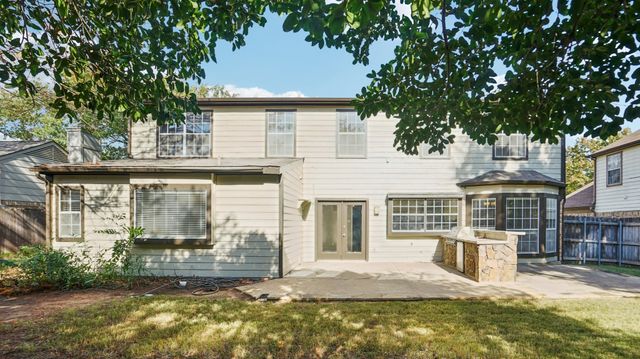 607 Ashcroft Drive, Grapevine, TX 76051