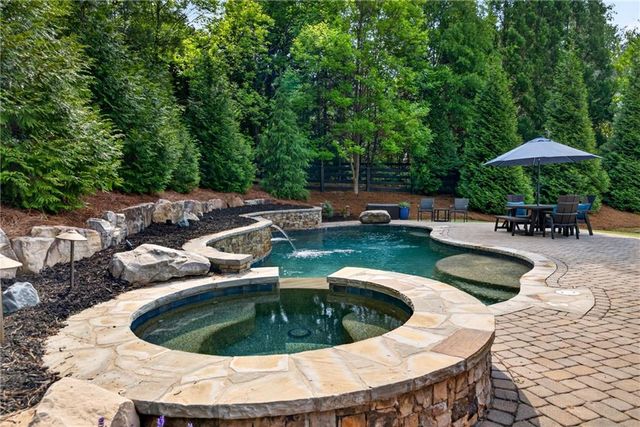 130 Providence Oaks Pointe, Milton, GA 30004