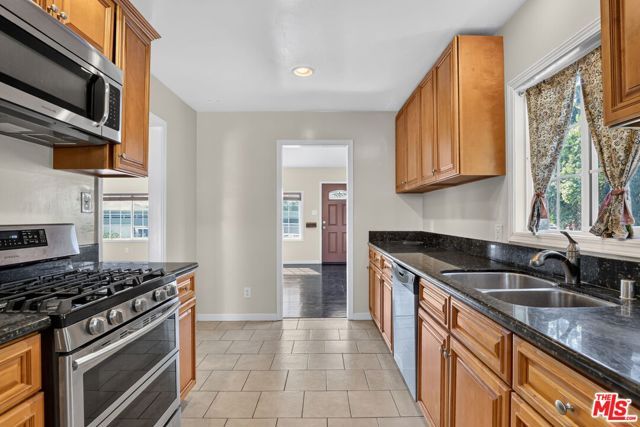 5551 Arch Crest Drive, Los Angeles, CA 90043