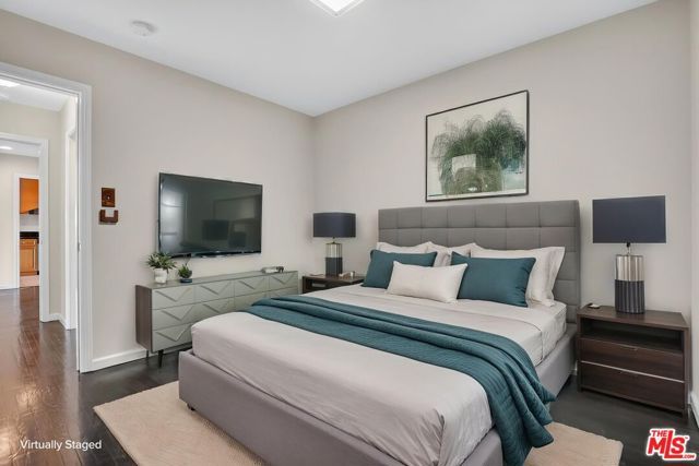 5551 Arch Crest Drive, Los Angeles, CA 90043