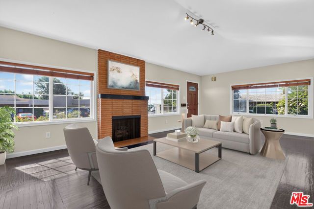 5551 Arch Crest Drive, Los Angeles, CA 90043